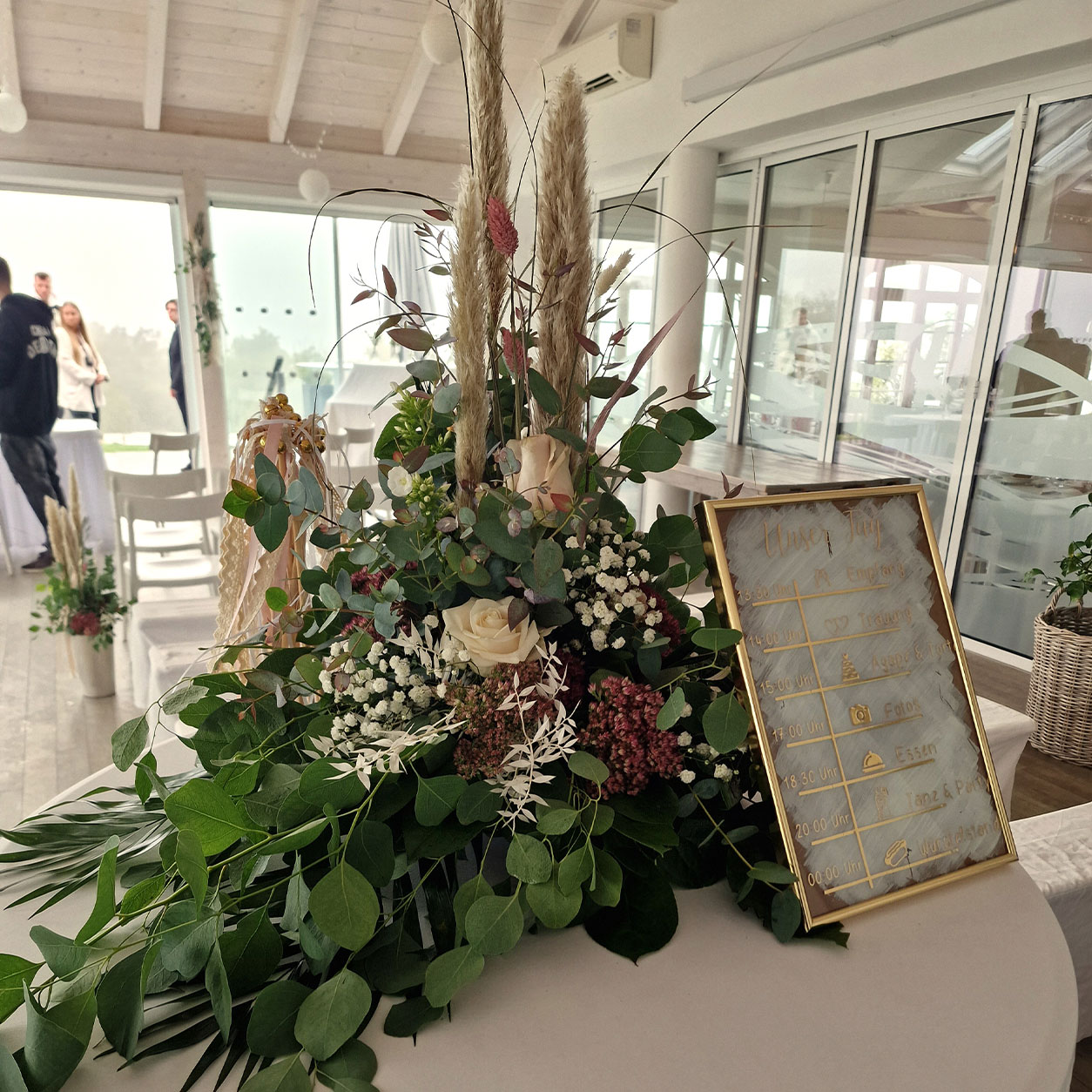Blütenkunst Jasmin - Referenzbilder (Hochzeitsblumen, Trauerfloristik, Schnittblumen, Deko)